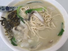 -明呈黄鱼面馆(斜土路店)