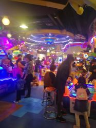-卡通尼乐园(印象汇店)