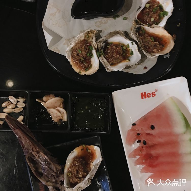 麻辣鲜香，连吃3只不撒手的就是她啦！