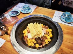 -山河屯铁锅炖·非遗东北菜(南山店)