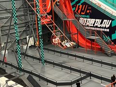 -极限PLAY运动娱乐新世界·团建派对潮玩休闲馆·室内蹦极高空游乐园