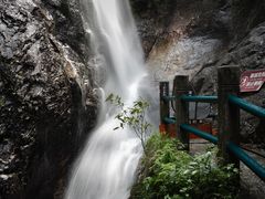 -南昆山川龙瀑布