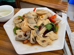 -美顺香食府鱼头老店(雪野湖店)