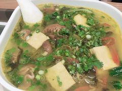 -魏家凉皮(博水商务大厦店)