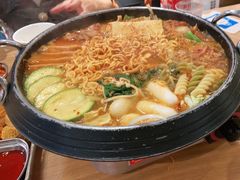-WOW LUCKY创意韩料(龙阳广场店)