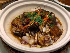生嗜鱼头-伊喜饺子·烤鸭(五道口学院路店)