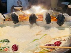 -湊湊火锅·茶憩(杭州湖滨银泰in77店)