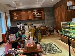 大堂-星巴克臻选(广州沙面店)