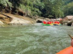 -雅鲁激流探险漂流