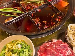 -正南齊北重庆老火锅(光华村直营店)