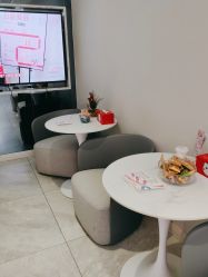 -咪咪专业脱毛连锁机构