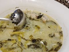 -严记小天府酸菜鱼(西四路店)