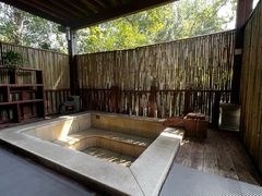 -思念果岭悦温泉