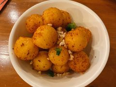 孜然小土豆-炉小二铜锅牛蛙•川湘菜(三里屯店)