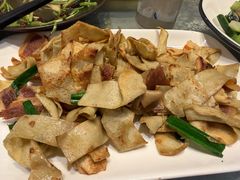 -莲餐厅·湖北菜·潜江小龙虾店(愚园路店)