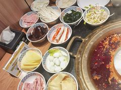 -周小明火锅(黑金冠社区店)