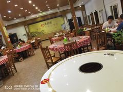 大堂-老三龙虾(汉阳杨泗庙店)