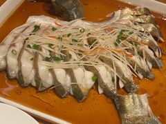 清蒸武昌鱼-莲餐厅·湖北菜·藕汤是头牌(愚园路店)