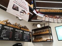 -BROAD面包路·欧式面包(龙湖时代C馆店)