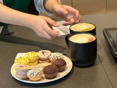 -星巴克臻选(上海合生汇1F店)