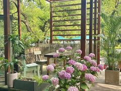 -谷咖啡·鲜花绿植花园餐厅