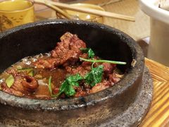 招牌石锅牛肉-吴氏老妈·23年家常菜(古城店)