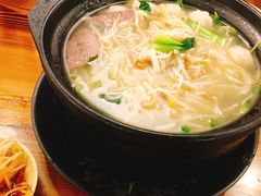 -丽虹云南过桥米线(兴工街店)