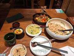 鸡丝凉米线-云海肴·汽锅鸡·云南菜(美罗城店)