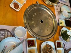 -唯成•韩国炭火烤肉 유성고기