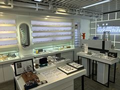 -浮光眼镜·蔡司视觉合作·数字验配中心(陆家嘴店)