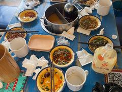 -马路边边串串香形象店(磐石路店)