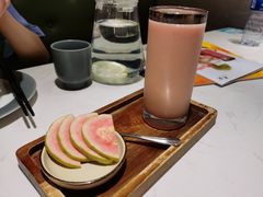 红芭乐奶昔-鹿港小镇(悠唐店)