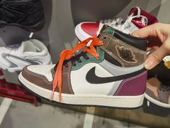 -NIKE品牌体验店(金源新燕莎店)