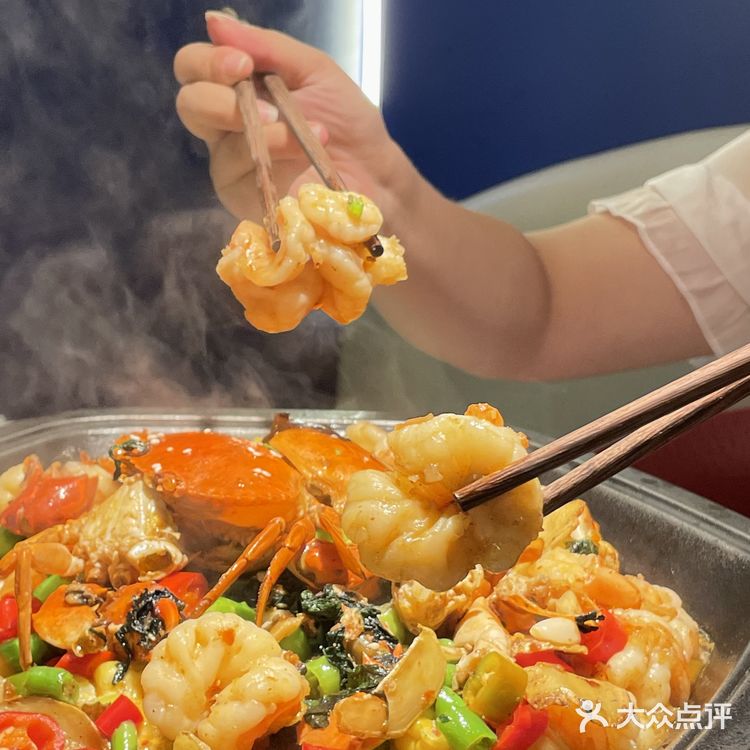 深圳探店 l 这家新开的创意干锅也太好吃了！😋