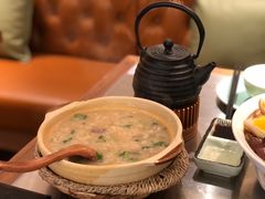 潮界生滚牛肉粥-潮界(LU·ONE凯德晶萃广场店)