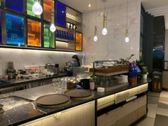 -港丽餐厅(高德置地店)