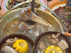 -江湖亮亮蒸虾大排档烤全羊清真(武汉总店)