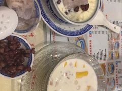-广信牛奶甜品世家(台东店)