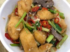 油豆腐炒剔骨肉-红色湘菜馆(春风店)