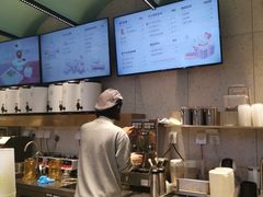 -奈雪的茶(亨特国际广场店)