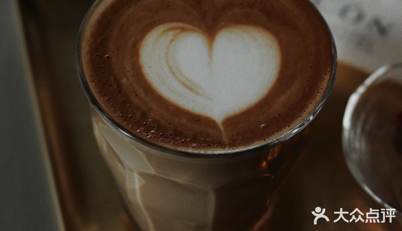 深圳探店 | 藏在酒店的红砖艺术感咖啡店