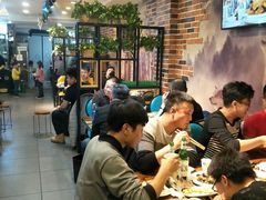 大堂-丛林狼非遗酱骨·现炒餐厅(人民路店)