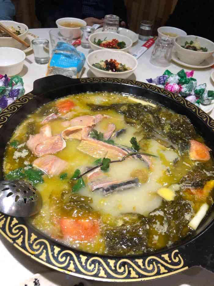 七椒渔府(米易店)-"[薄荷]环境:对米易真是爱了爱了,气候好.