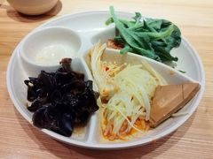 -素满香·全民食养自助(长宁龙之梦店)