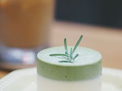 抹茶豆腐慕斯-素咫咖啡CLIFEROSE