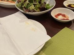 -香格里拉鱼跃地中海西餐厅·牛排披萨