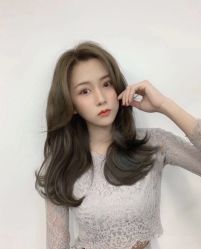 -变画·发型STUDIO