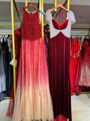 -月月婚纱礼服仓储店(王府井店)