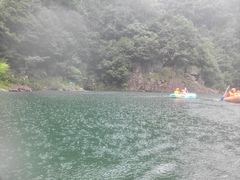 -安吉龙王山峡谷漂流