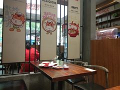 大堂-牛吃草牛肉面(翠柏路店)